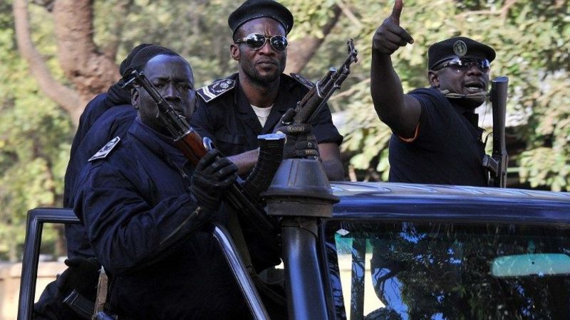 Mali: Militant Islamists take Diabaly, says France