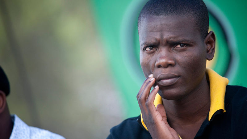 Lamola encourages farmworkers to continue fighting for wage increases