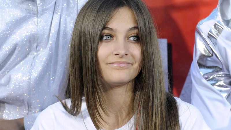 Michael Jackson's Teen Daughter Paris Attempts Suicide