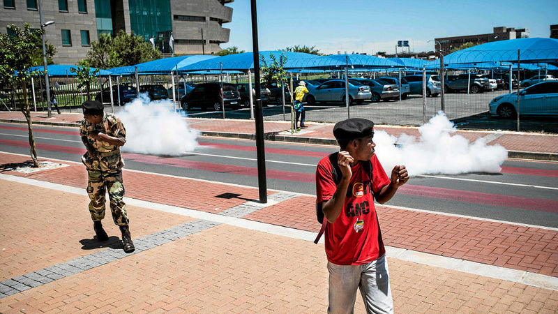 Da Vs Anc March Off: Police Win!