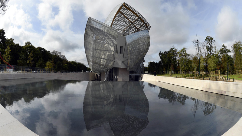 Frank Gehry's Fondation Louis Vuitton shows he doesn't know when to stop, Architecture