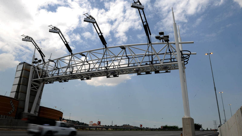 Govt cuts e-tolls after consumer opposition