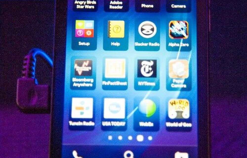 AT&T begins selling the Z10 touchscreen BlackBerry in the US