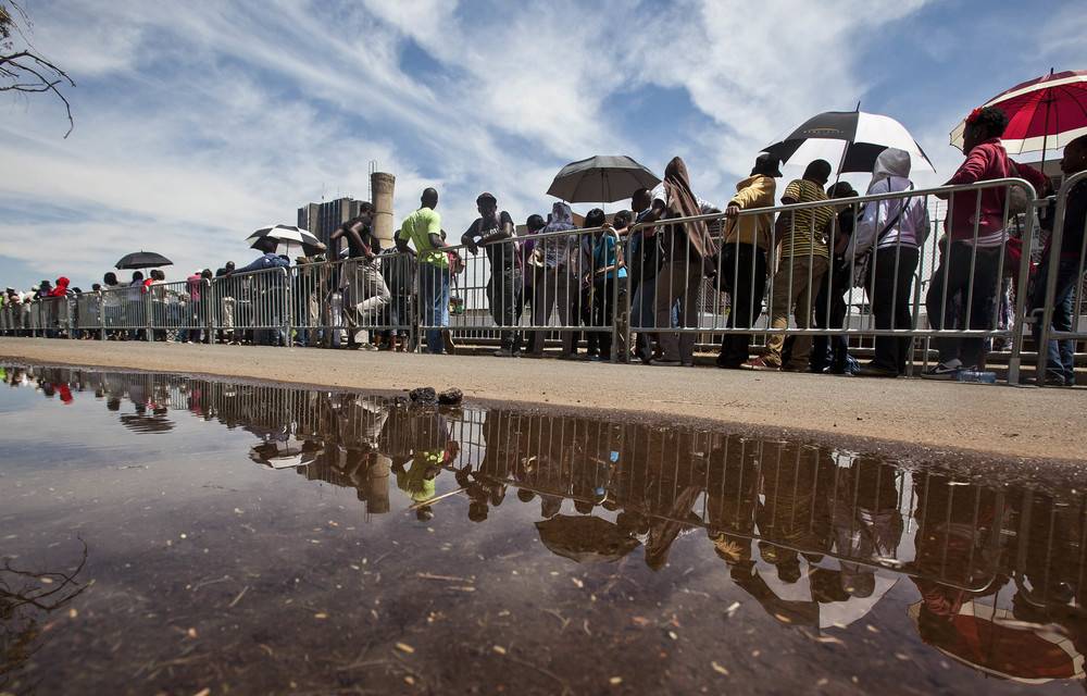 First choice: Aspirant students still queue at universities