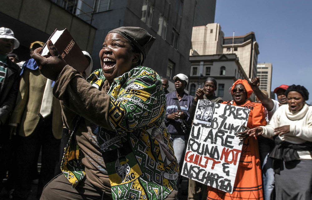 Zuma supporters at his rape trial.