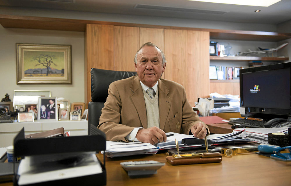 Billionaire Wiese refunded after unauthorised rhino sale