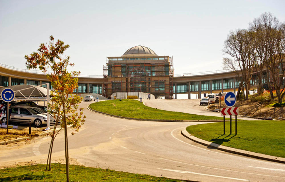 Luxury estates such as Steyn City have proliferated across the northern limits of Johannesburg.