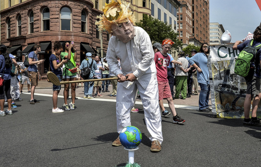 Trump won’t scupper Paris agreement on climate change