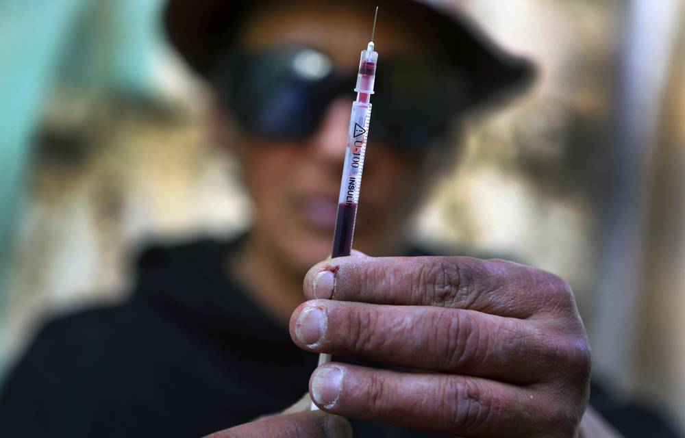 Why injecting a drug user’s blood into yourself will give you HIV instead of a high