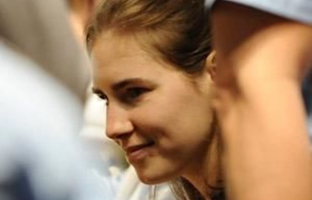 Amanda Knox Returns Home To Seattle