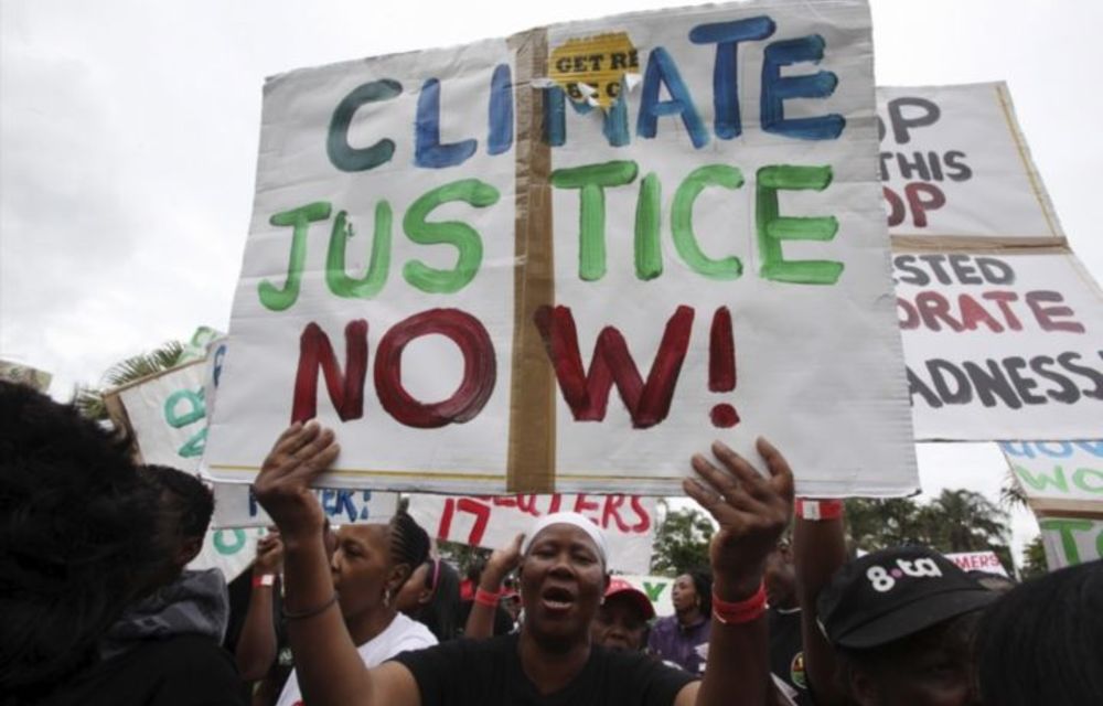 The US and China sign a landmark deal that will ensure targets for climate change are agreed upon at next year's international climate talks in Paris.