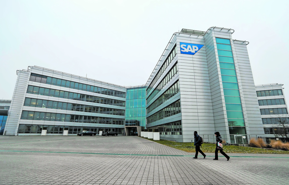 Odd? The RAF’s Lindelwa Jabavu approved a R10-million payment to SAP.