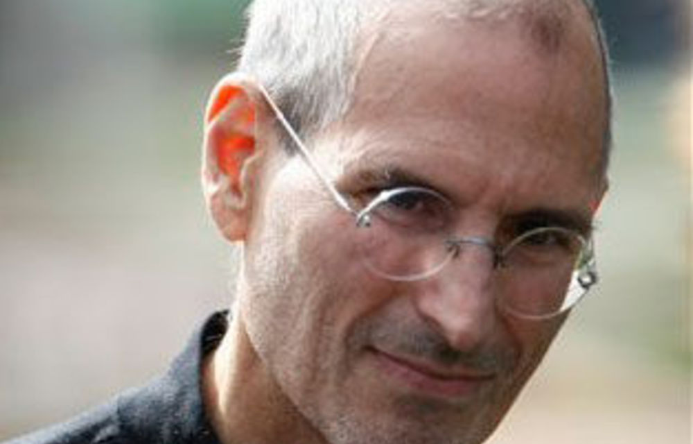 Apple’s Steve Jobs takes new medical leave