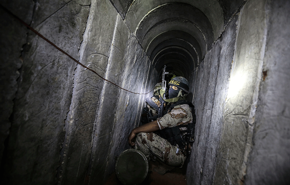 Israelis fear tunnel attacks from Hamas