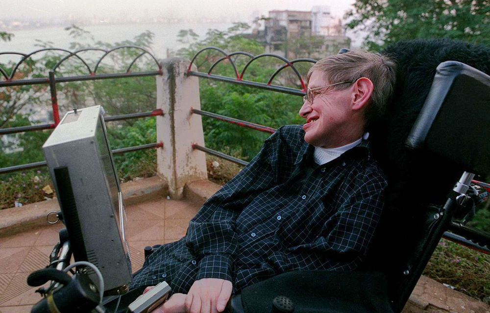 Stephen Hawking to star in Paralympics opener