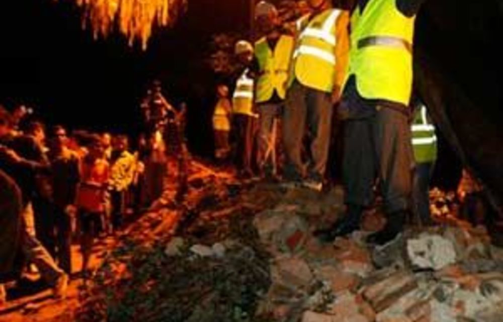 Eight Dead In Powerful Indian Quake