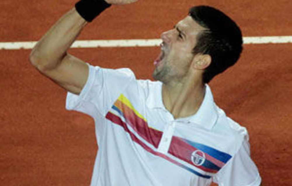 Djokovic into semis as injury downs opponent