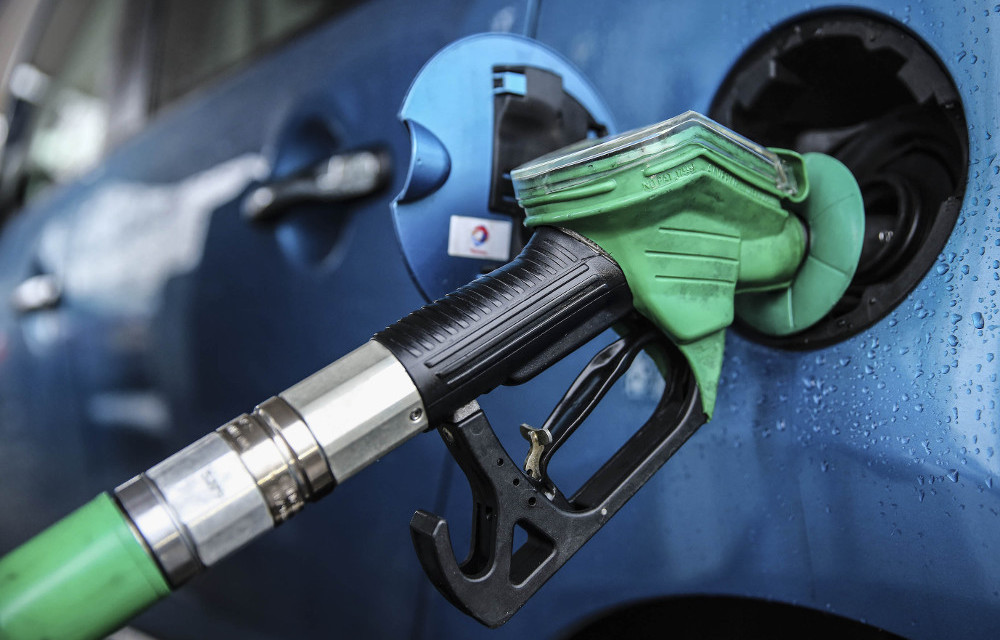 ‘Massive’ fuel price drop on the cards for December – AA