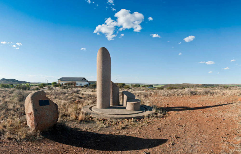 The monument to the Irish