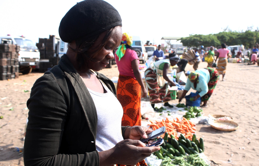 Mo-Woza cross-border traders. Regional groups have focused attention on easing cross-border activities