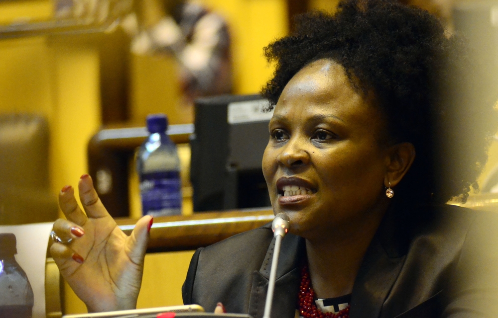 ‘I committed to serving SA’ – Mkhwebane won’t resign