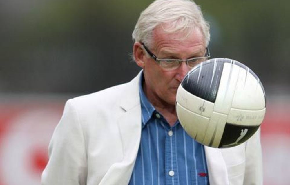 Gordon Igesund’s three principles of football are the three points awarded for a win. His philosophy is “whatever works”.