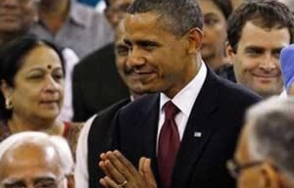 Obama approval rating rises amid Republican tax fight