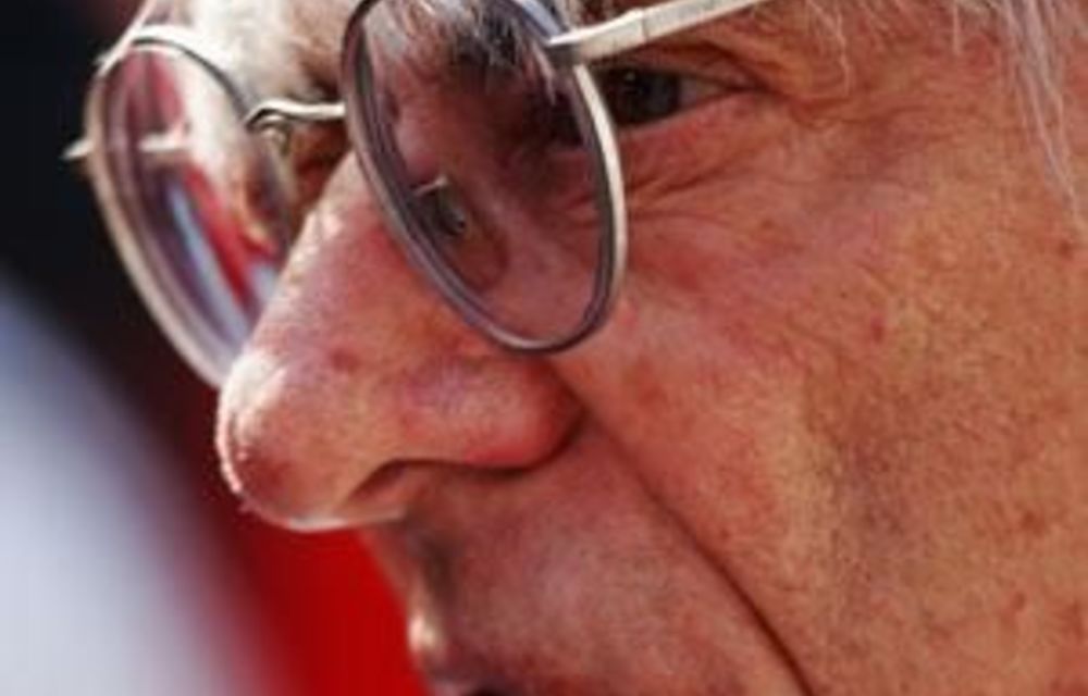 Ecclestone hopes for trouble-free 2012 Bahrain F1 race