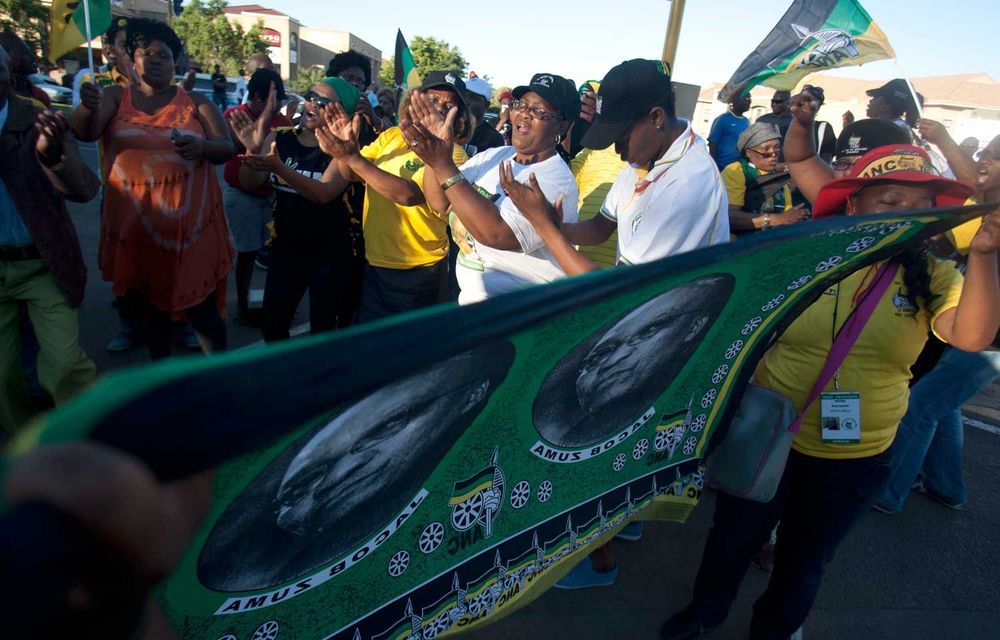 Delegates at the ANC's conference started voting for the party's top six officials.