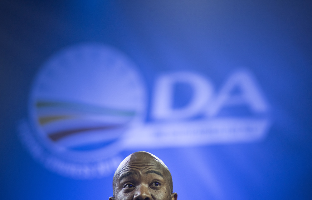 DA adopts diversity clause, but rejects Maimane’s version