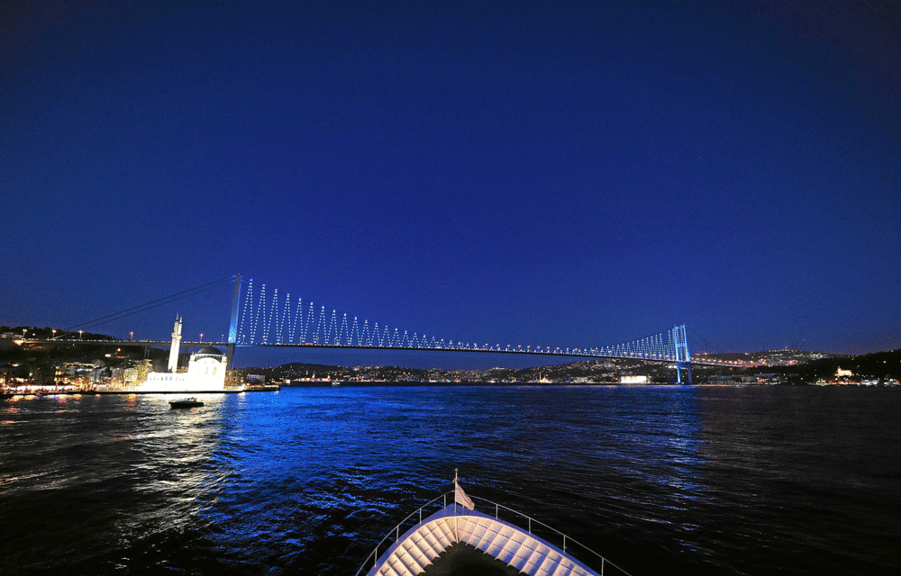 A boat ride on the Bosphorous takes in many of Istanbul's tourist attractions.