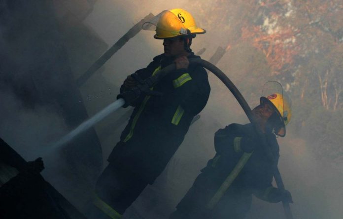 Damage to be assessed after St Francis Bay fire | The Mail & Guardian