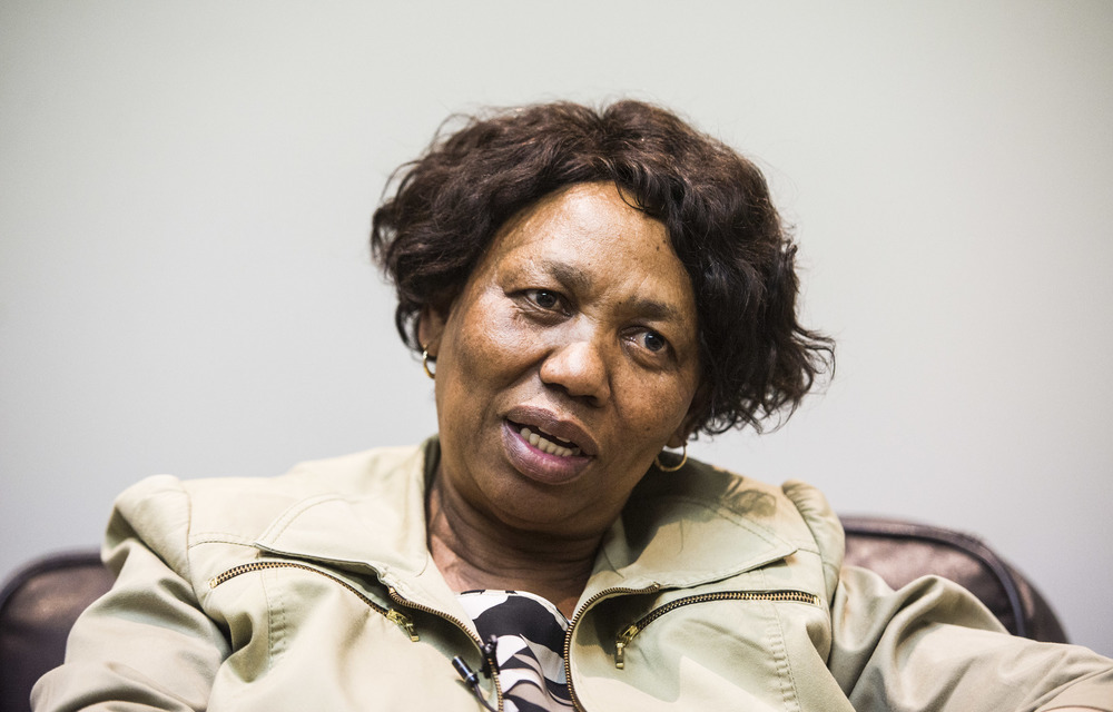 Sadtu says Motshekga bowed to pressure from Umalusi to allow rewrite