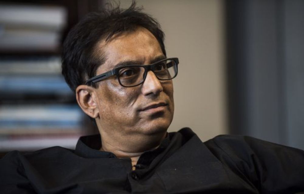 Surve blames Gordhan for raid on offices