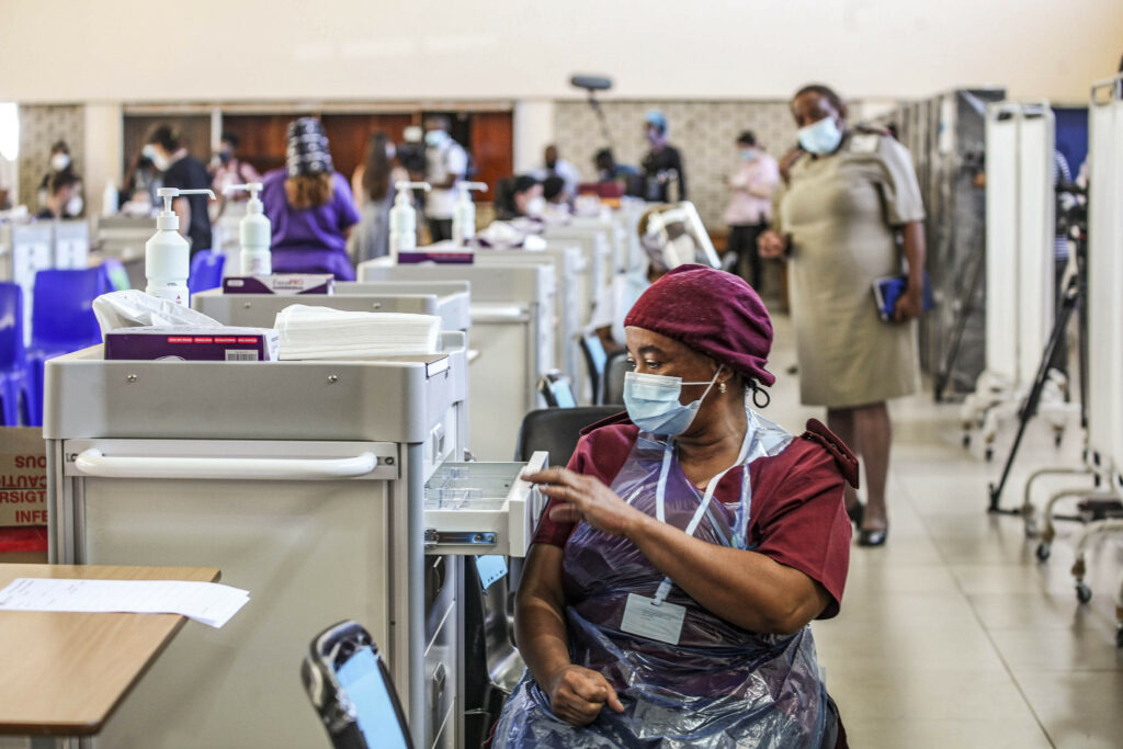 Premier Makhura Observes Vaccination Programme At Chris Hani Hospital