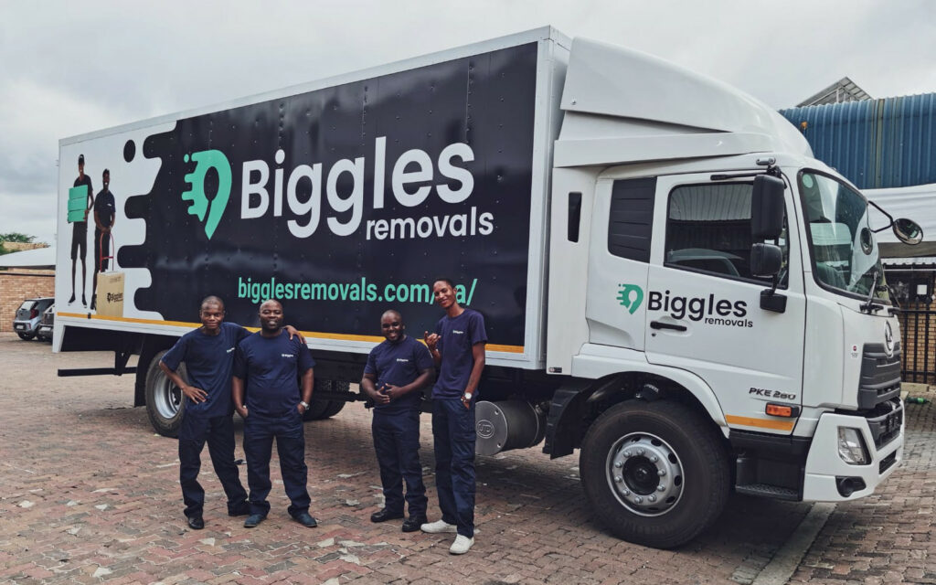 Biggles Truck And Team