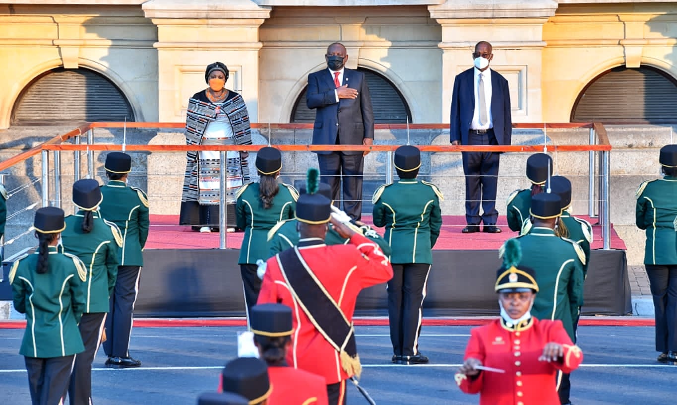Sona 2022 Ramaphosa says private sector can dig South Africa out of