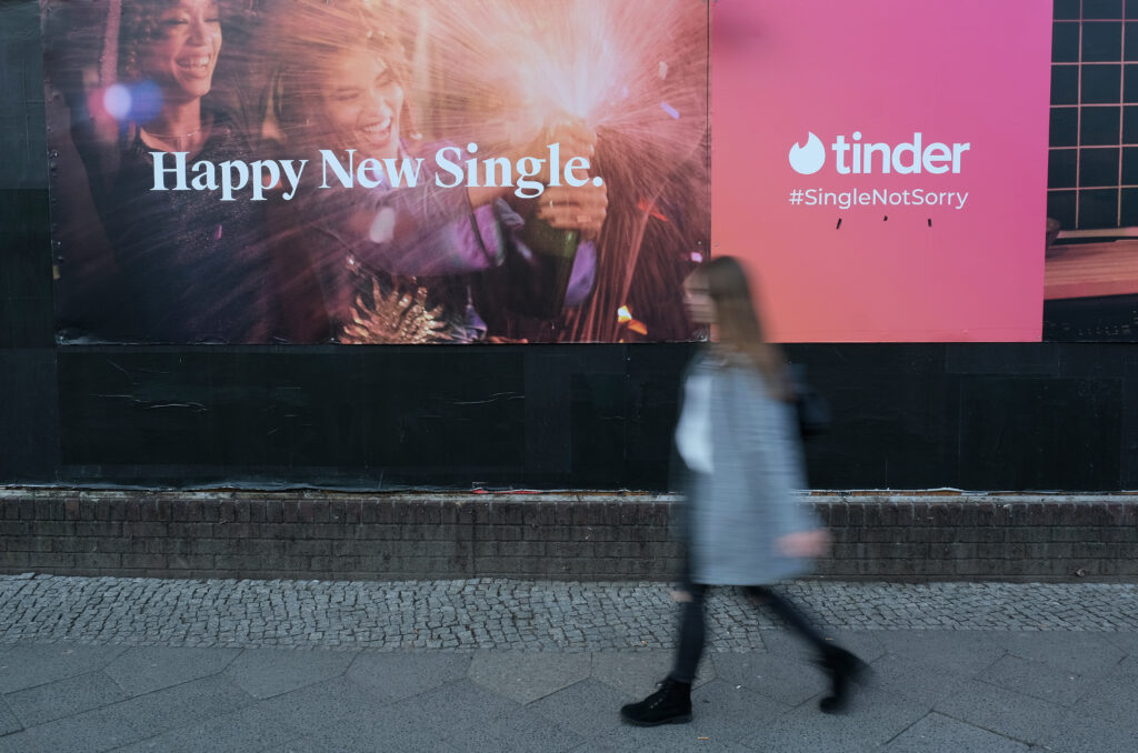 Tinder Swindler to Crypto Bros: Tech is the con artists’ new magic wand