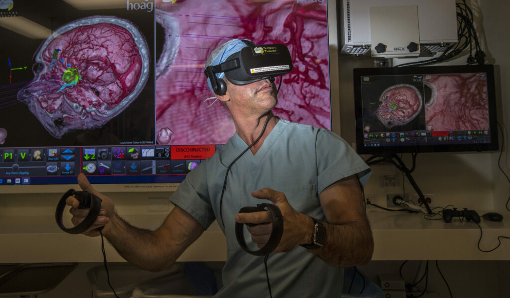 Surgeons Use Virtual Reality To Practice Surgery