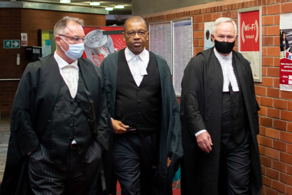 Court papers confirm Zuma will take his fight against arms deal charges to the constitutional court