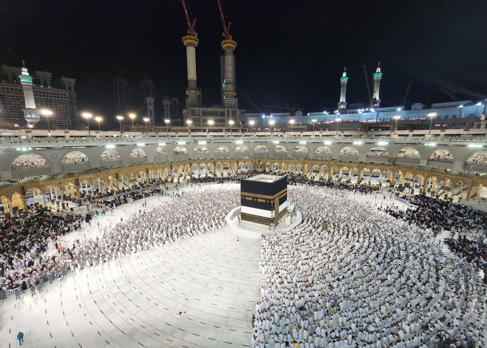 can i visit saudi arabia during hajj