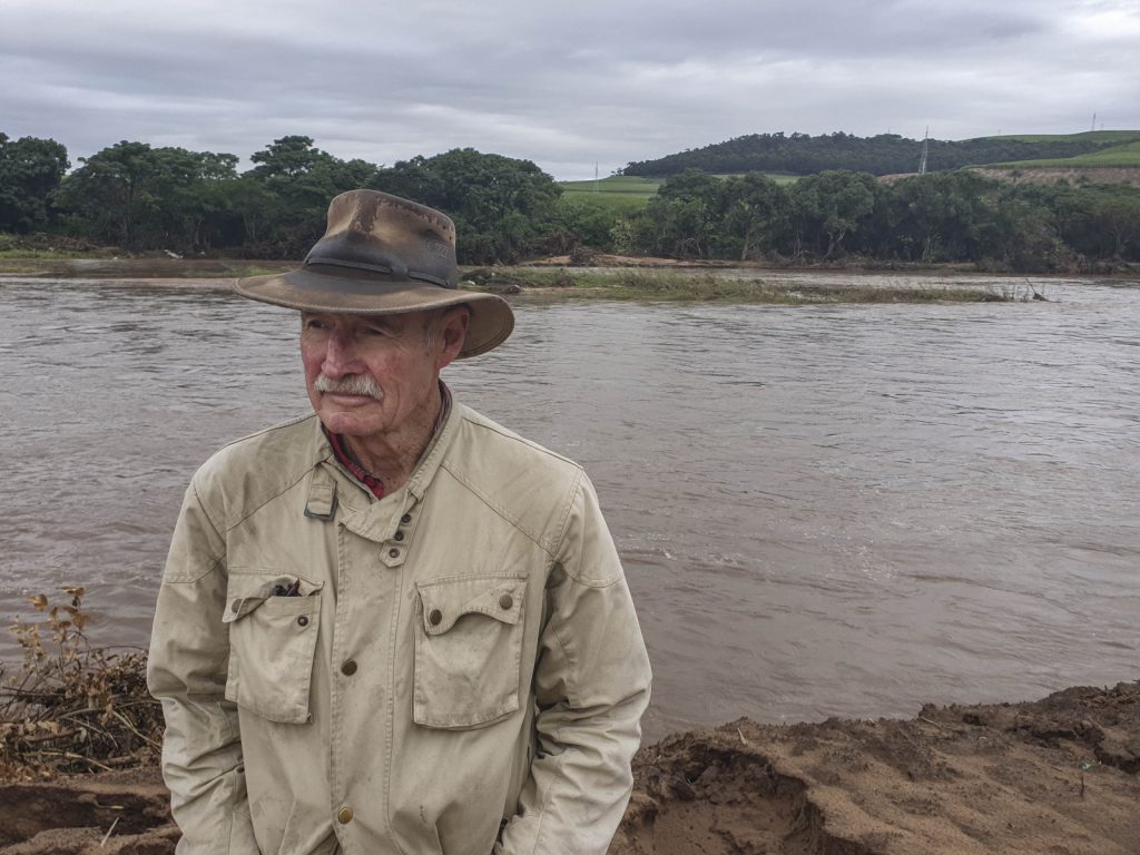 Three ‘gringos’ brave heat, mosquitos, illegal gold miners and pirates in the Amazon