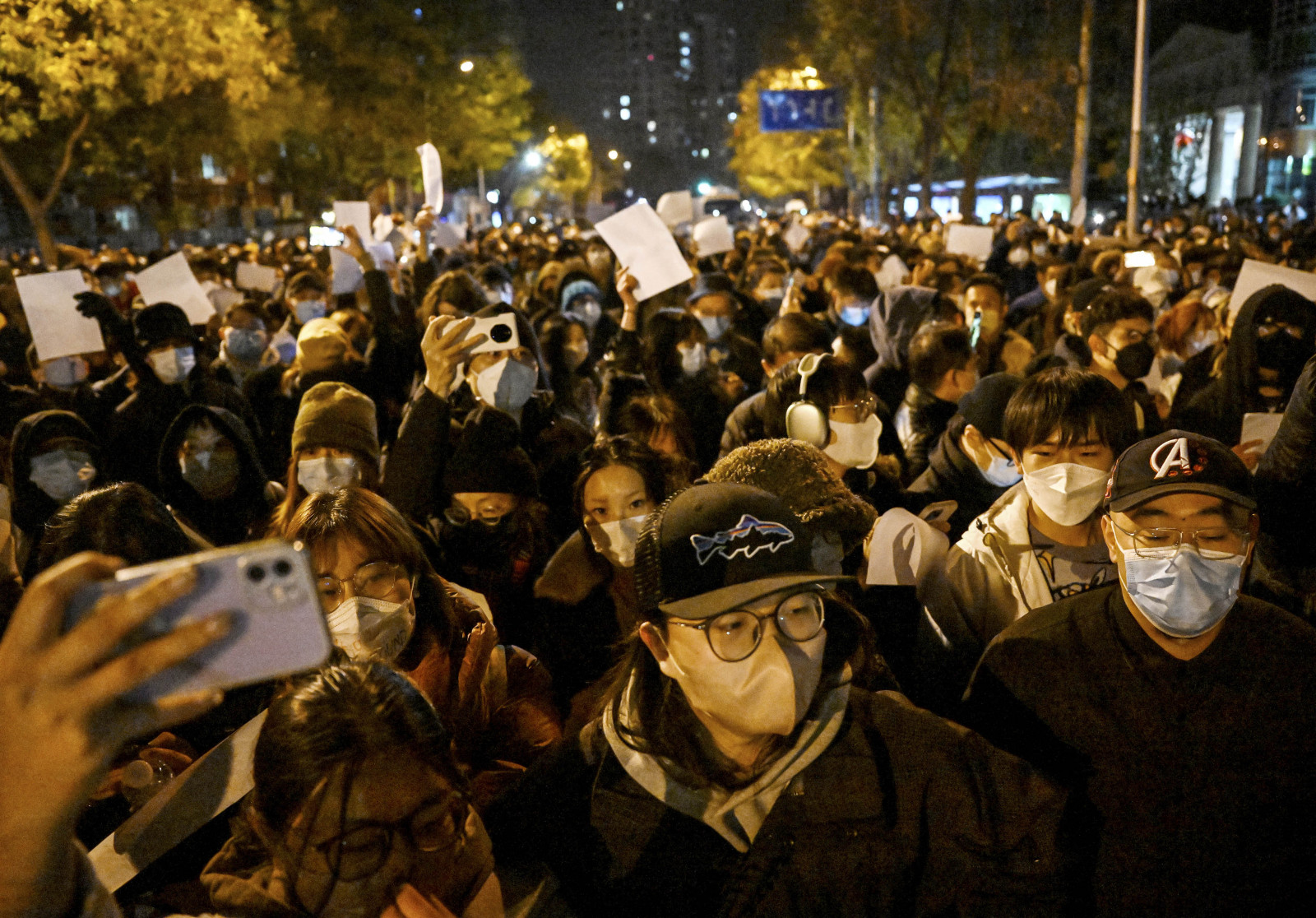 China: No easy exit from zero-Covid