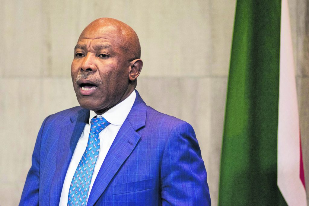 Kganyago: Relaxed targets would thwart inflation fight