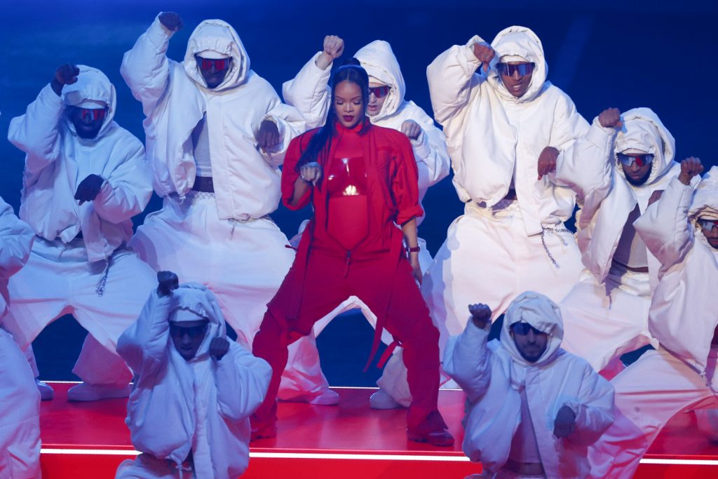 Rihanna performs hits at Super Bowl – with a very special guest