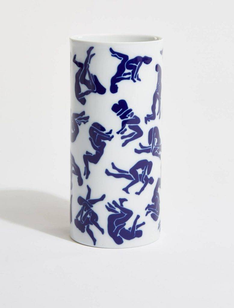 V05-VISO-PROJECT-KAMO-SUTRA-PORCELAIN-CYLINDER-VASE-1