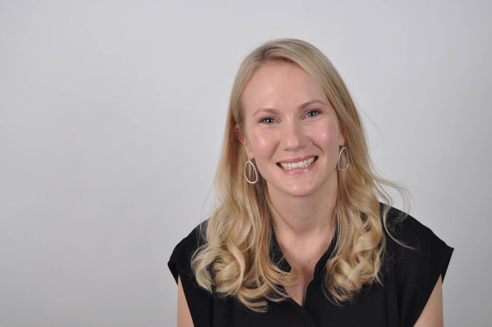 Nicola Vermooten (nee) Van Der Westhuizen (1)