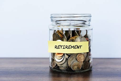 Middle-class South Africans reject traditional retirement