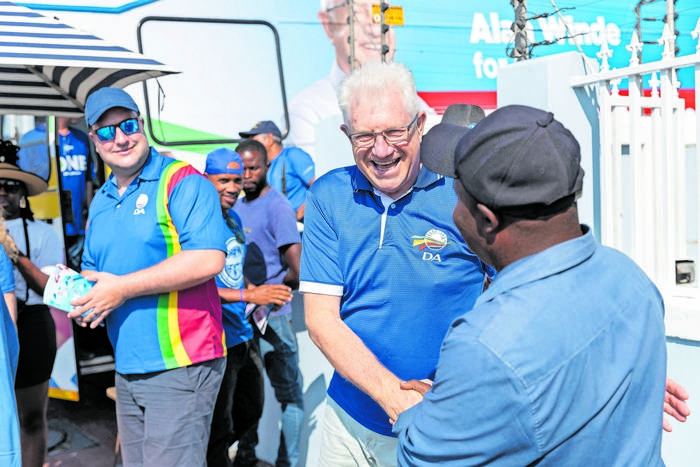 Da Western Cape Premier Alan Winde Lead Voter Registration At Kalk Bay Civic Centre