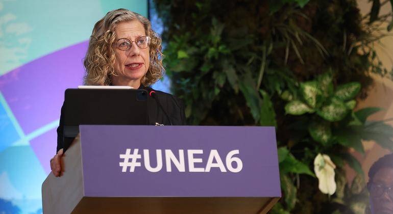 Political leadership and will is needed to fight climate crisis, says Unep head